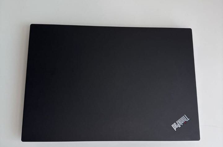 Thinkpad E14 I5 10gen, 16gb ram ssd 256gb