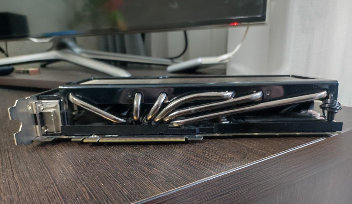 Видеокарта Gainward Geforce GTX 570 Phantom