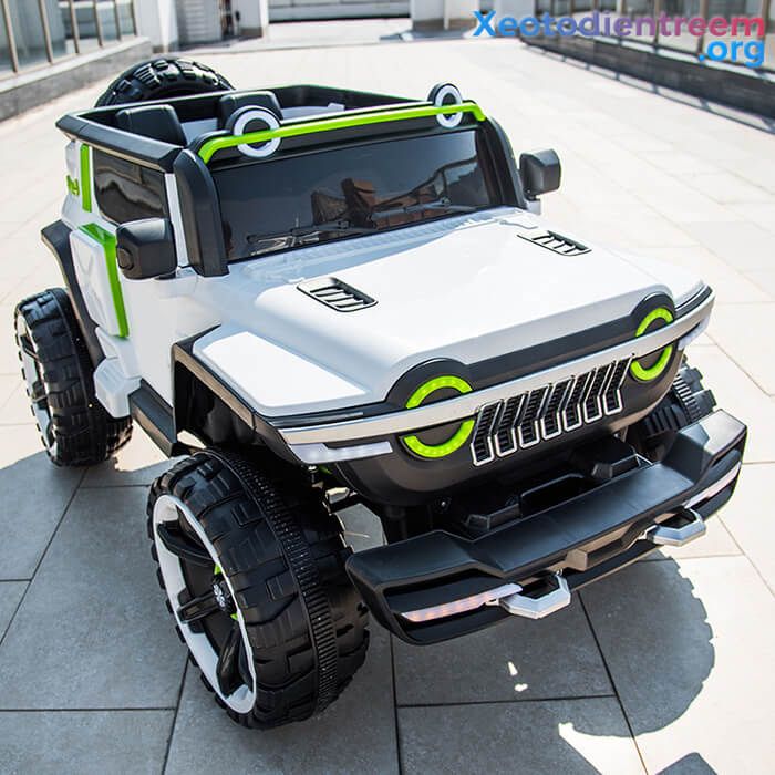 Детский электромобиль Jeep Wrangler 4x4 бесплатная доставка рассрочка