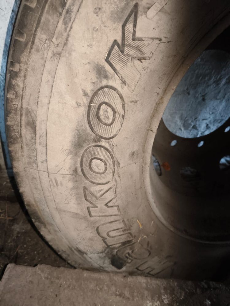 Продам шину с диском HANKOOK