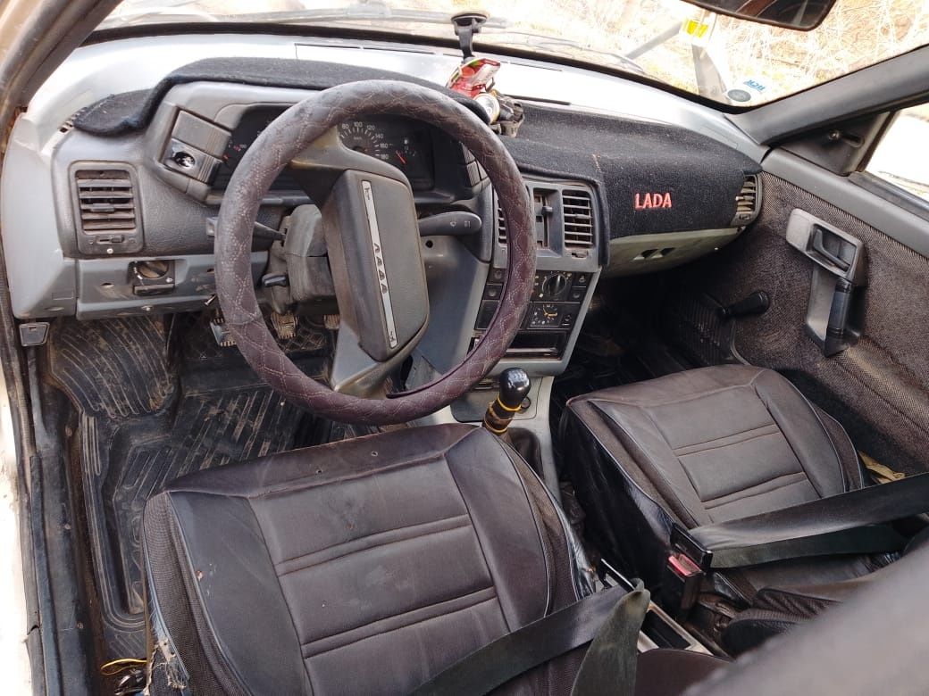 автомобиль ВАЗ-2110