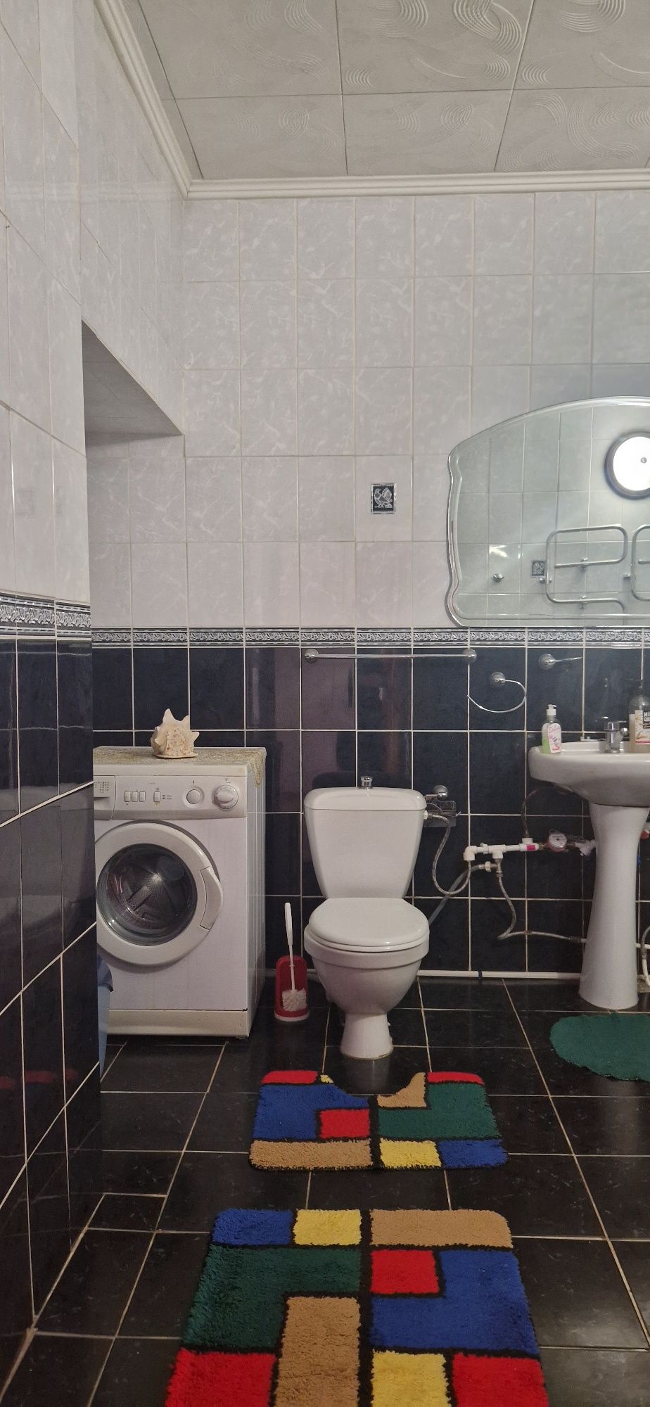 3-комнатная квартира · 152.4 м² · 1/2 этаж, Шухова ,1982г.п,кирпич.