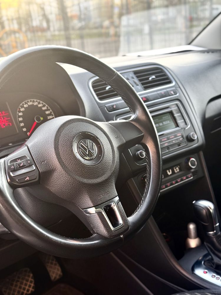 Продам volkswagen polo