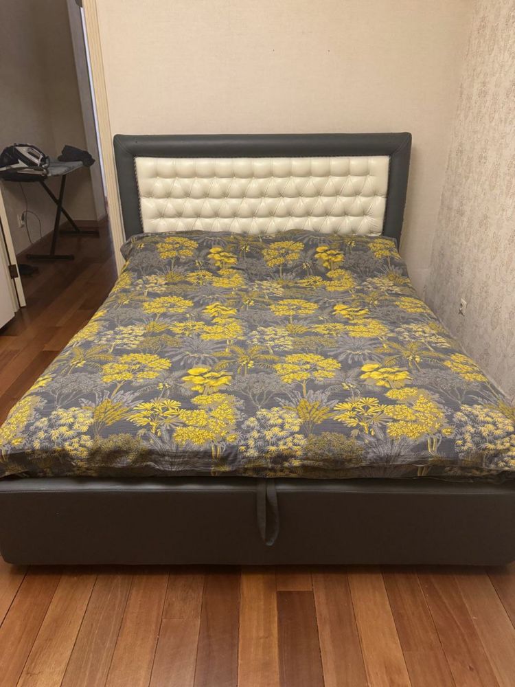 Продам диван в хорошем состоянии