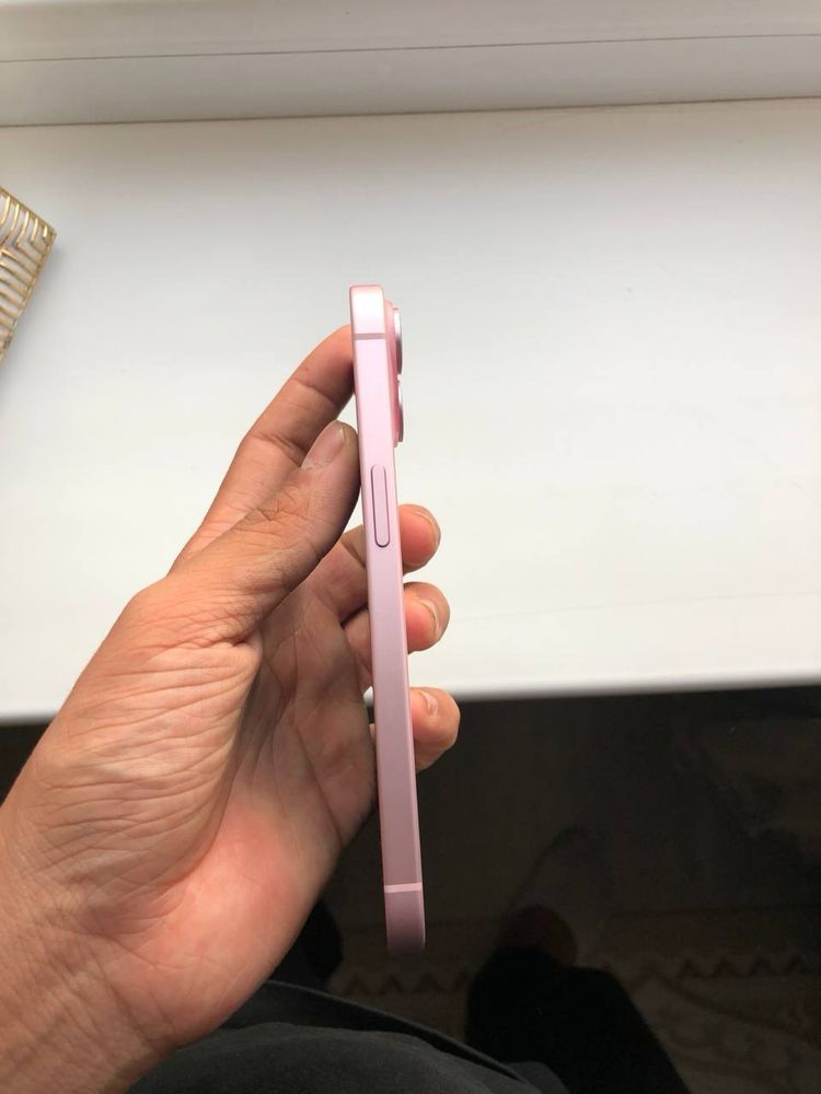 продам iphone 15 в розовом цвете