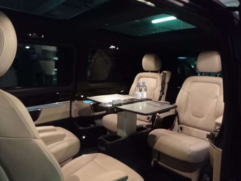 Пассажирские перевозки. Аренда Мерседес Виано Вито V class