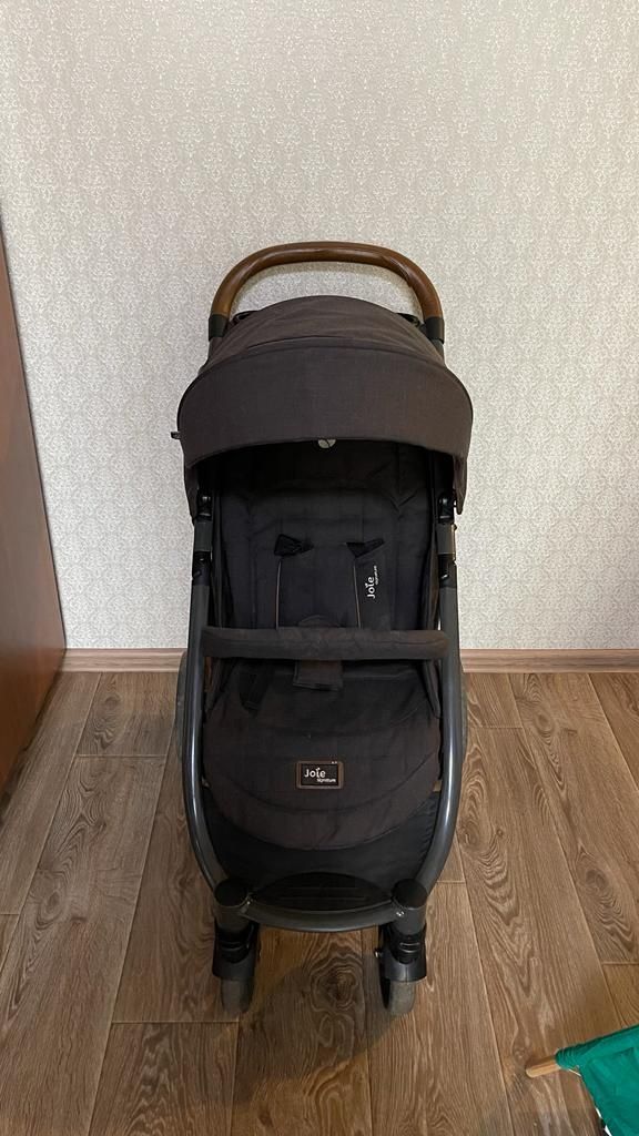 Коляска Joie Litetrax 4 Flex Signature