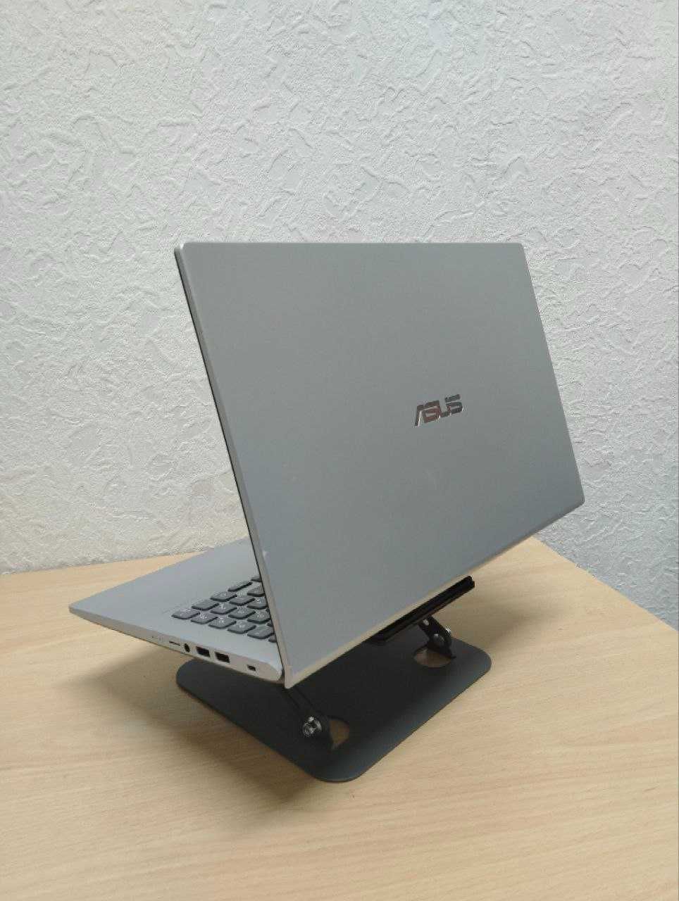 Ноутбук Asus M509D Ryzen 3 3200U / 8 GB / 256 GB