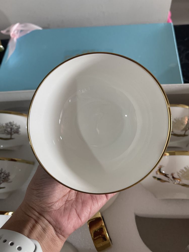 Чайный сервиз, чайник и 6 пиала