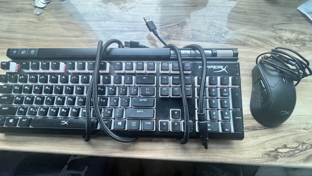 Продаю клавиатуру и мышку hyperX