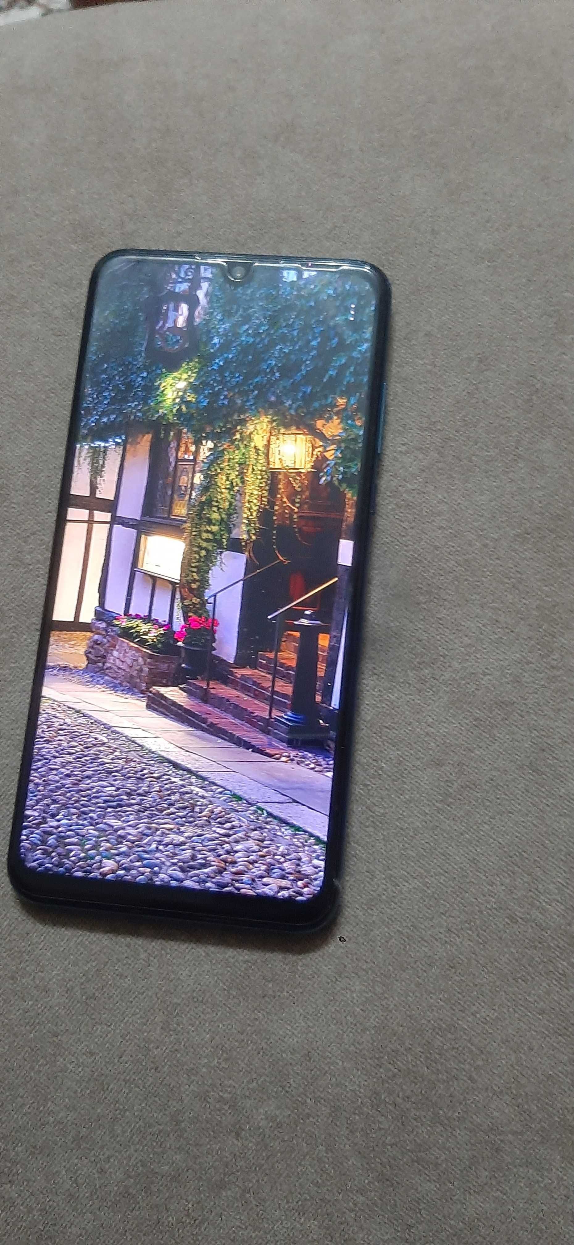 Huawei P30 Lite              .