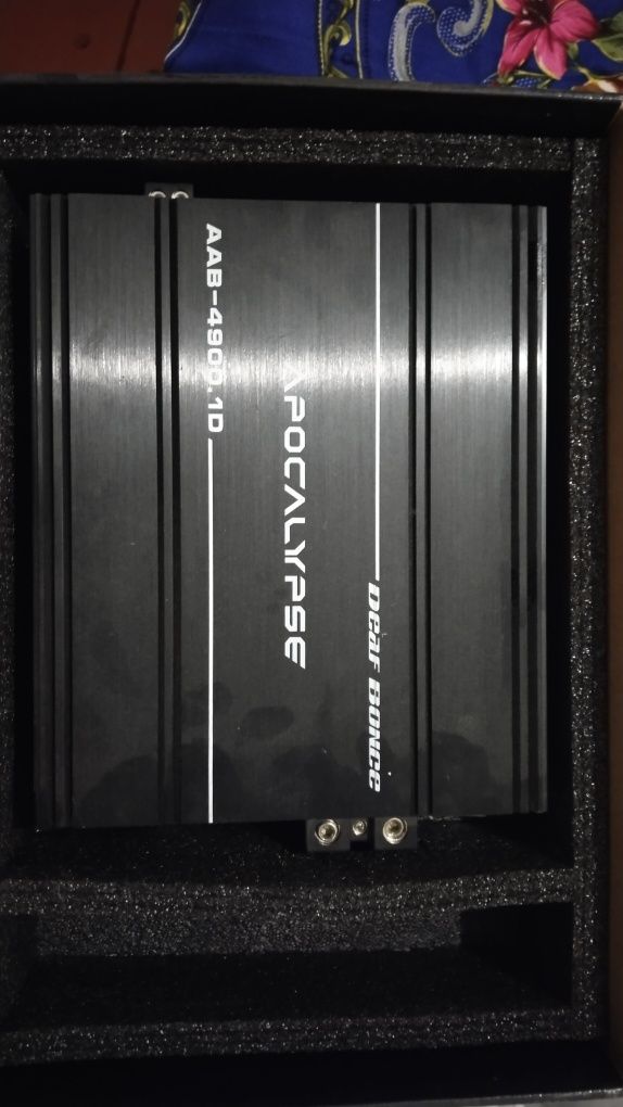 Автомобильный усилитель Deaf Bonce Apocalypse AAB-4900.1D