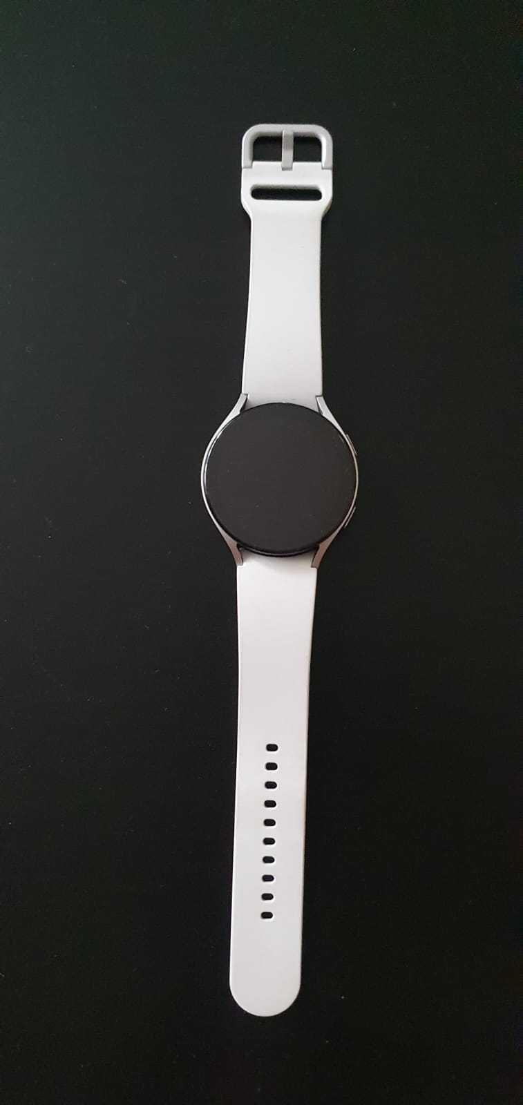 Смарт часы Samsung Galaxy watch 5