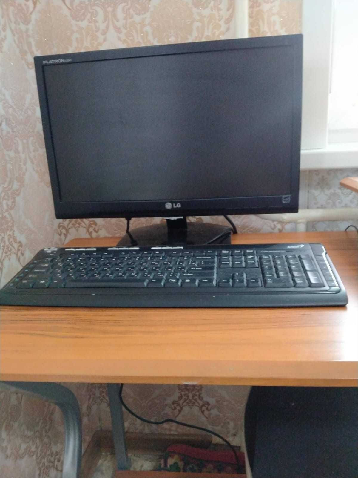 Продаю компьютер в хорошем  состоянии