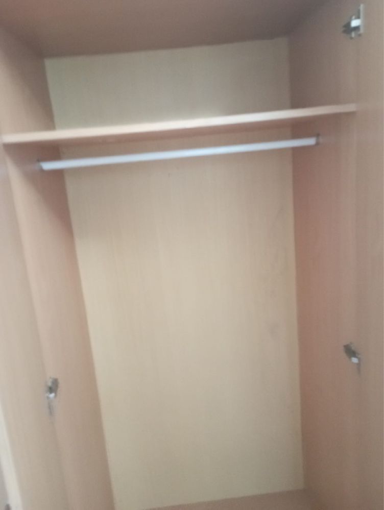 Шкаф и прихожая комплектом — отличное состояние, недорого