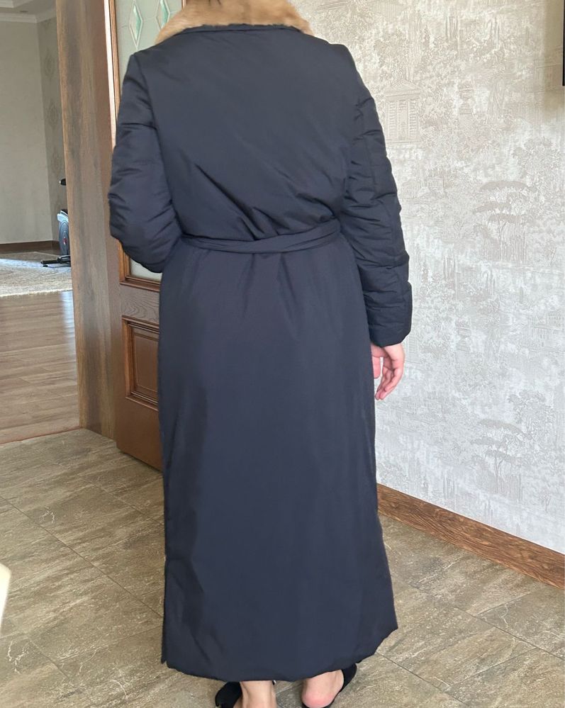 Зимний пуховик женский