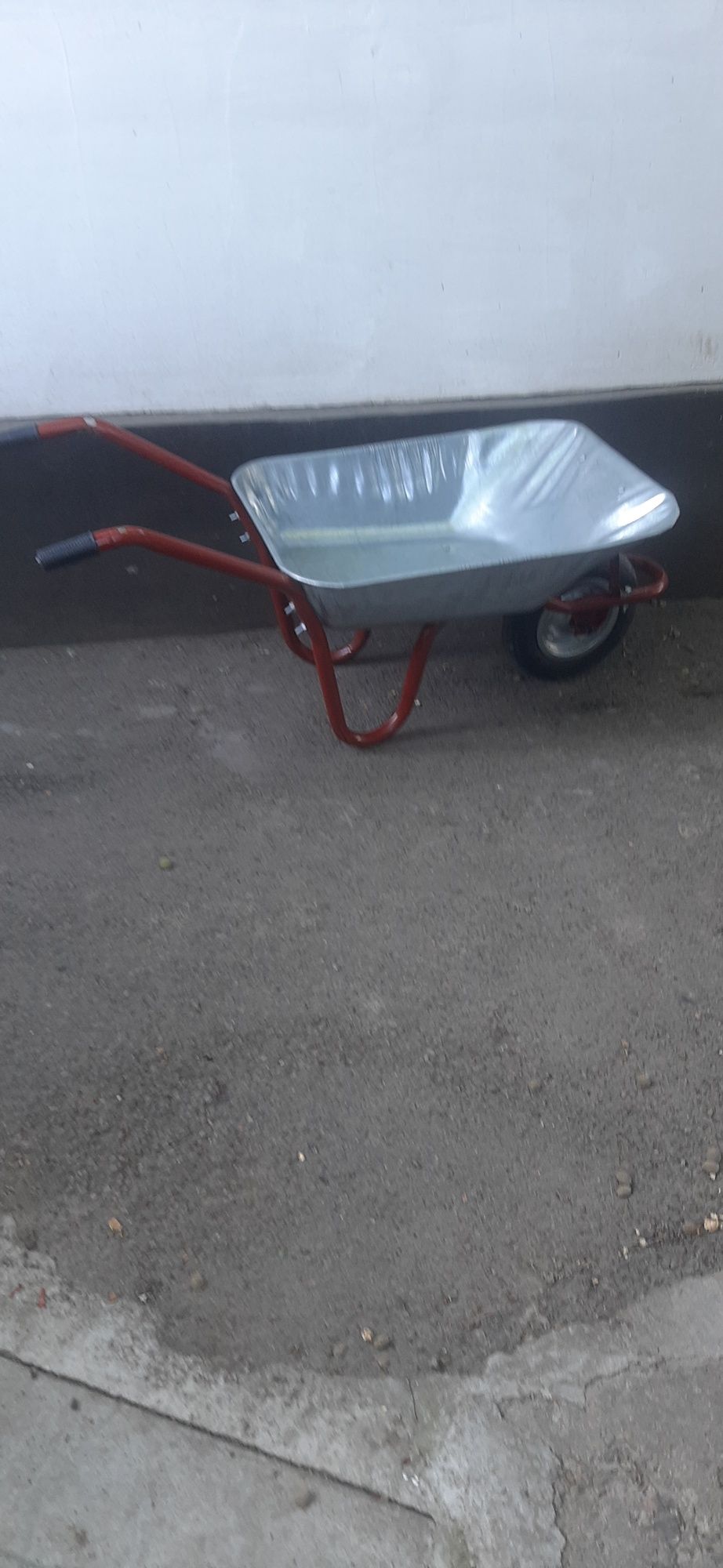 Продам садовую тележку