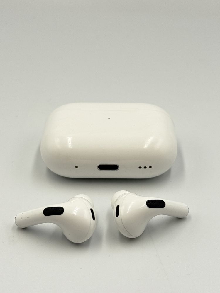 Airpods pro 2 поколения зарядка тайпси