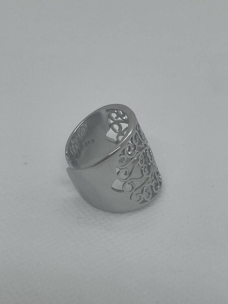 Серебряное кольцо