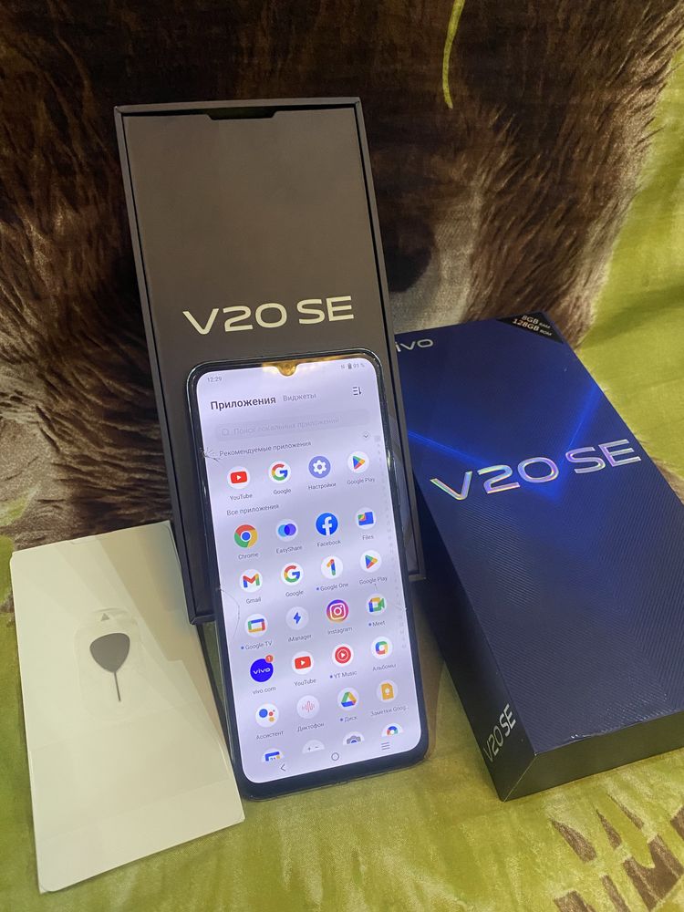 Продам телефон Vivo V20 SE 128Gb