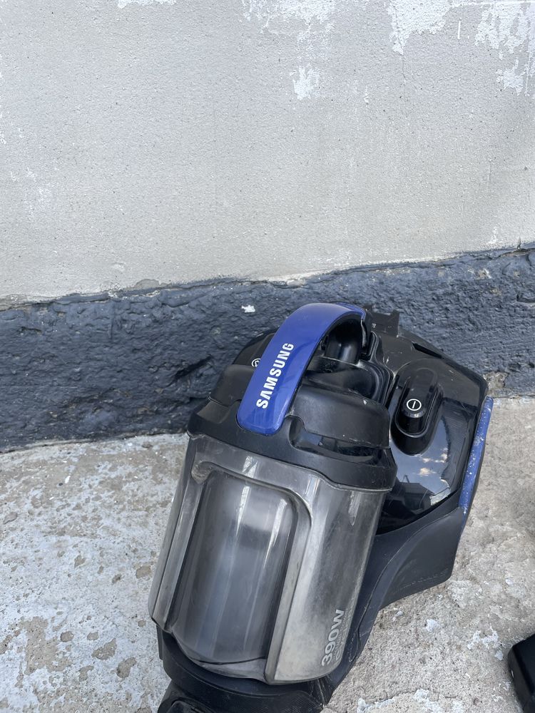 Пылесос Samsung VC15K4136HB/EV черный