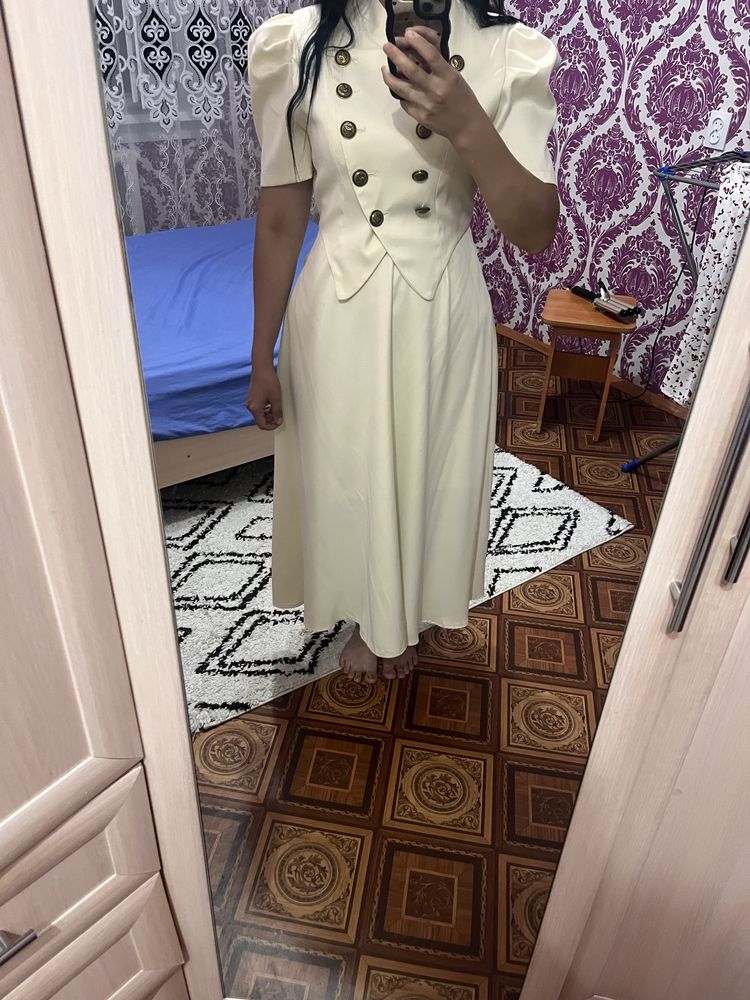 Продам платья!!!