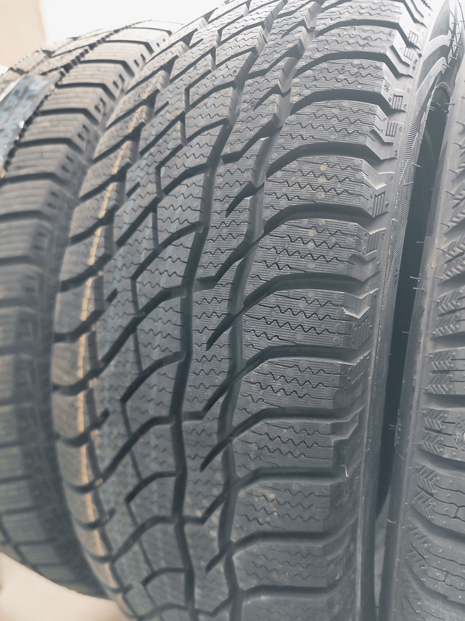 225/65 R17 Виатти