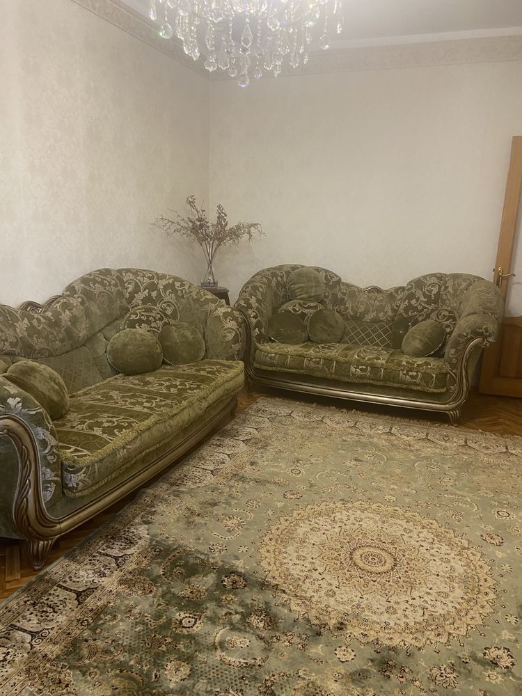 Диваны ручной работы для гостиной пр-во Италия