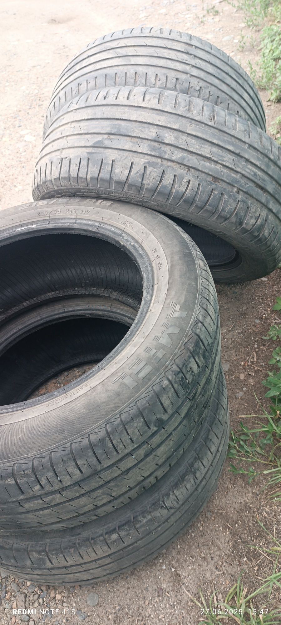 Продам шины среднем состояние