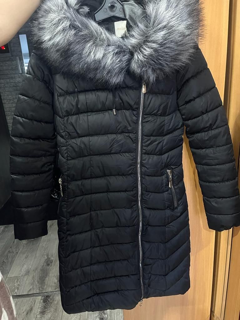 Продам зимнию куртку,
