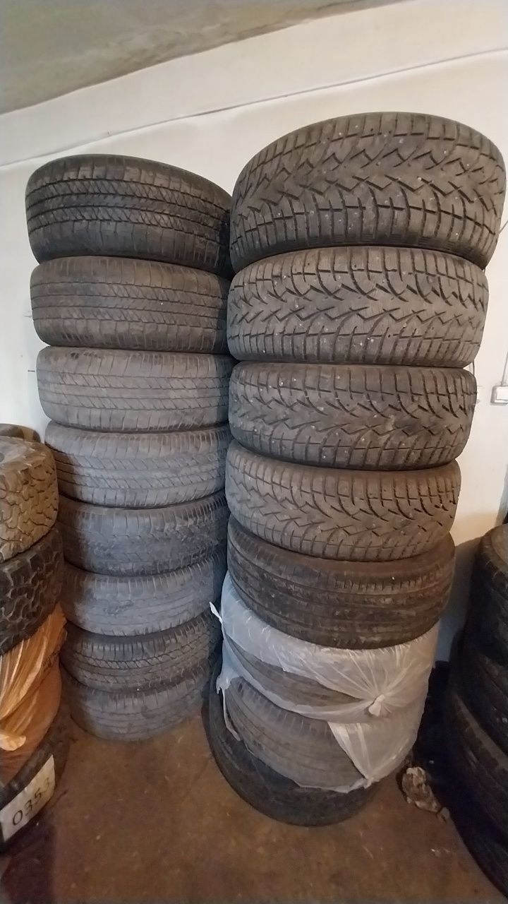 Резина Bridgestone Dueler б/у.