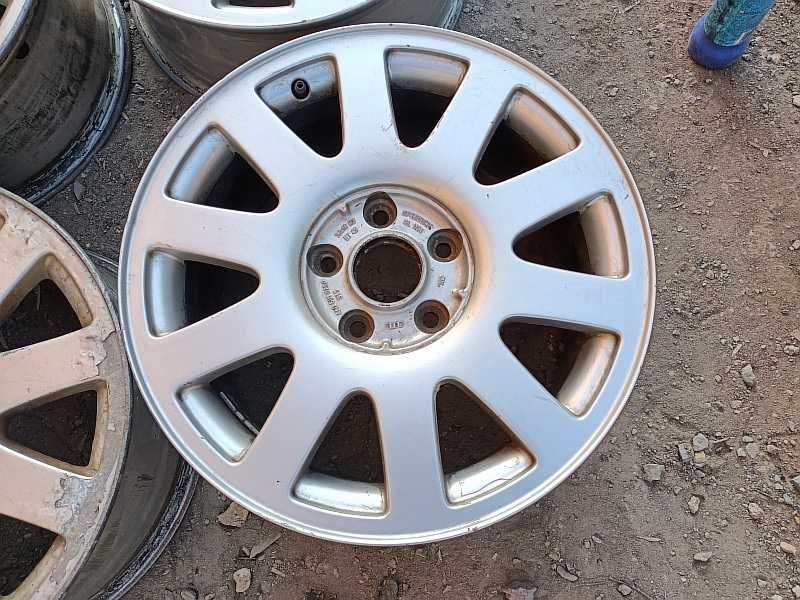 Продам оригинальные легкосплавные диски на автомашину Ауди