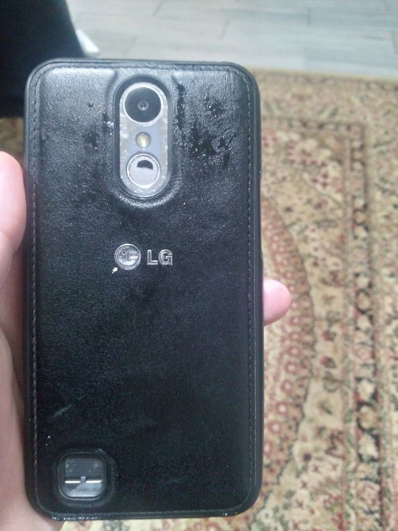 Продам LG K10 2017