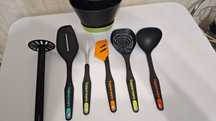Tupperware продам набор поварешек