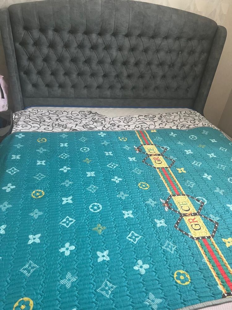 Кровать двухспальная
