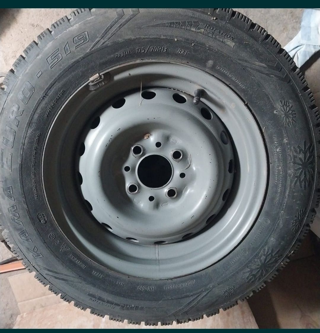 Зимние шины 175/70/R13