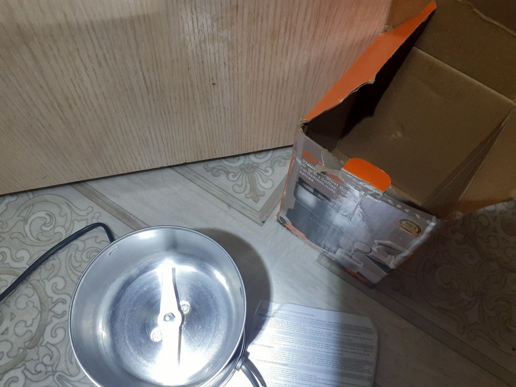 Продам кофемолку новую