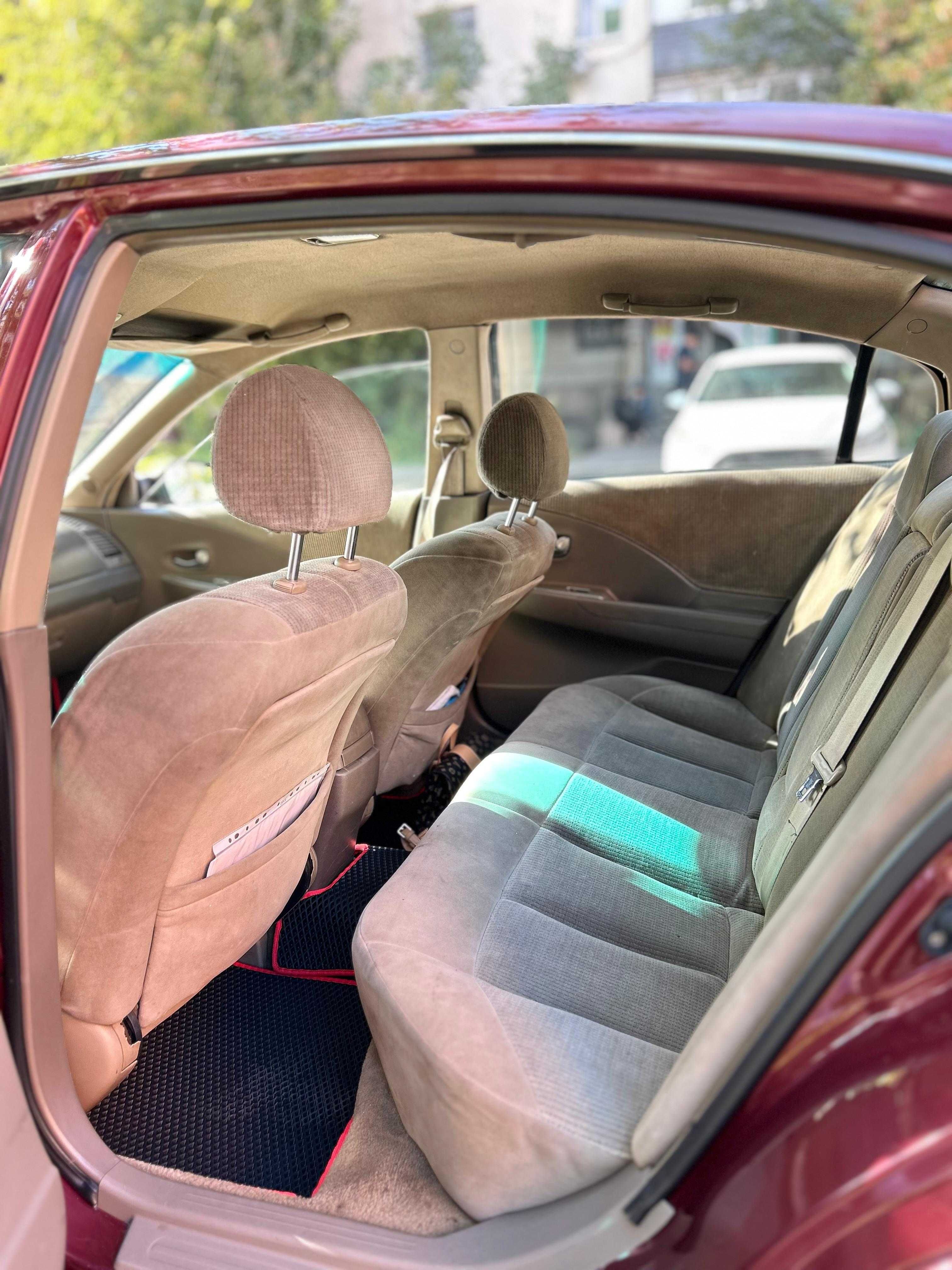 Продам машину Nissan Altima 2002год