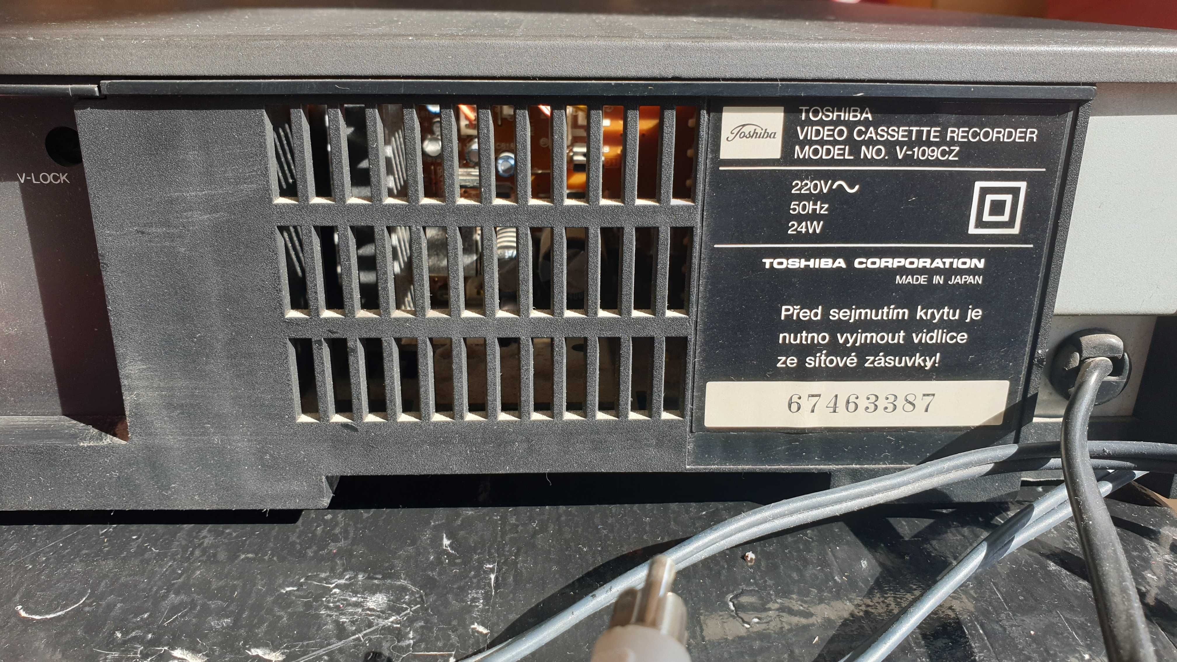 Видеомагнитофон Toshiba V-109CZ кассетный