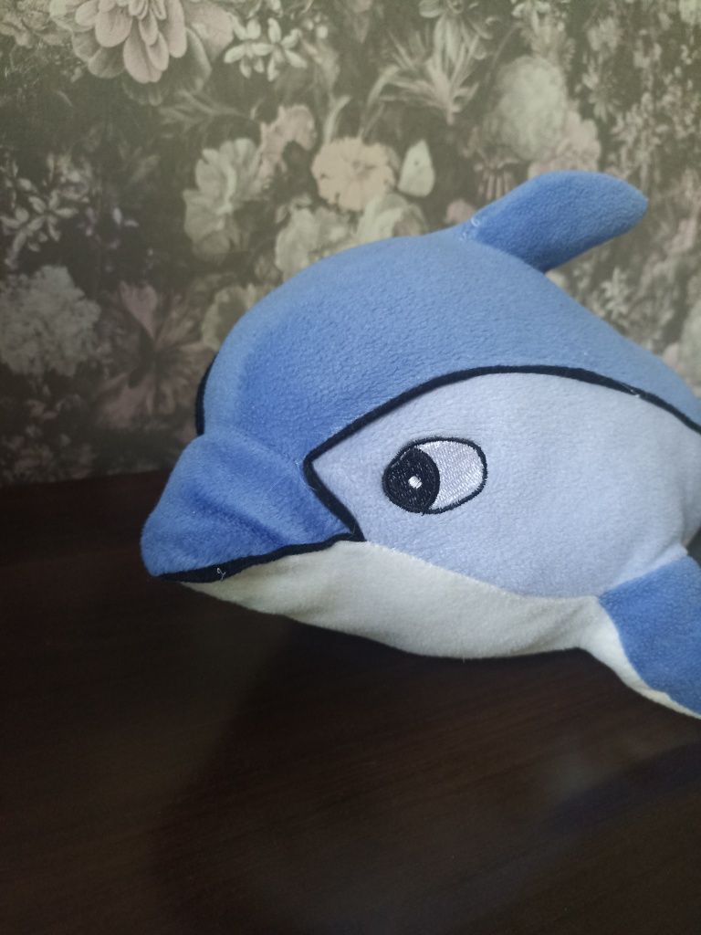 Продам плюшевую игрушку Косатка