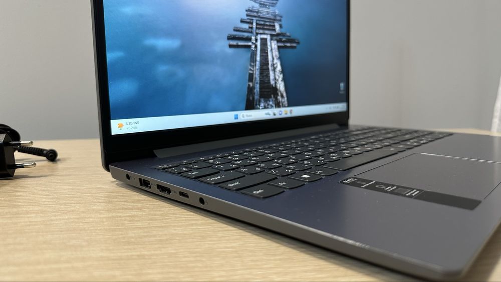 Мощный ноутбук Lenovo Ryzen 5-7/16GB/512GB SSD