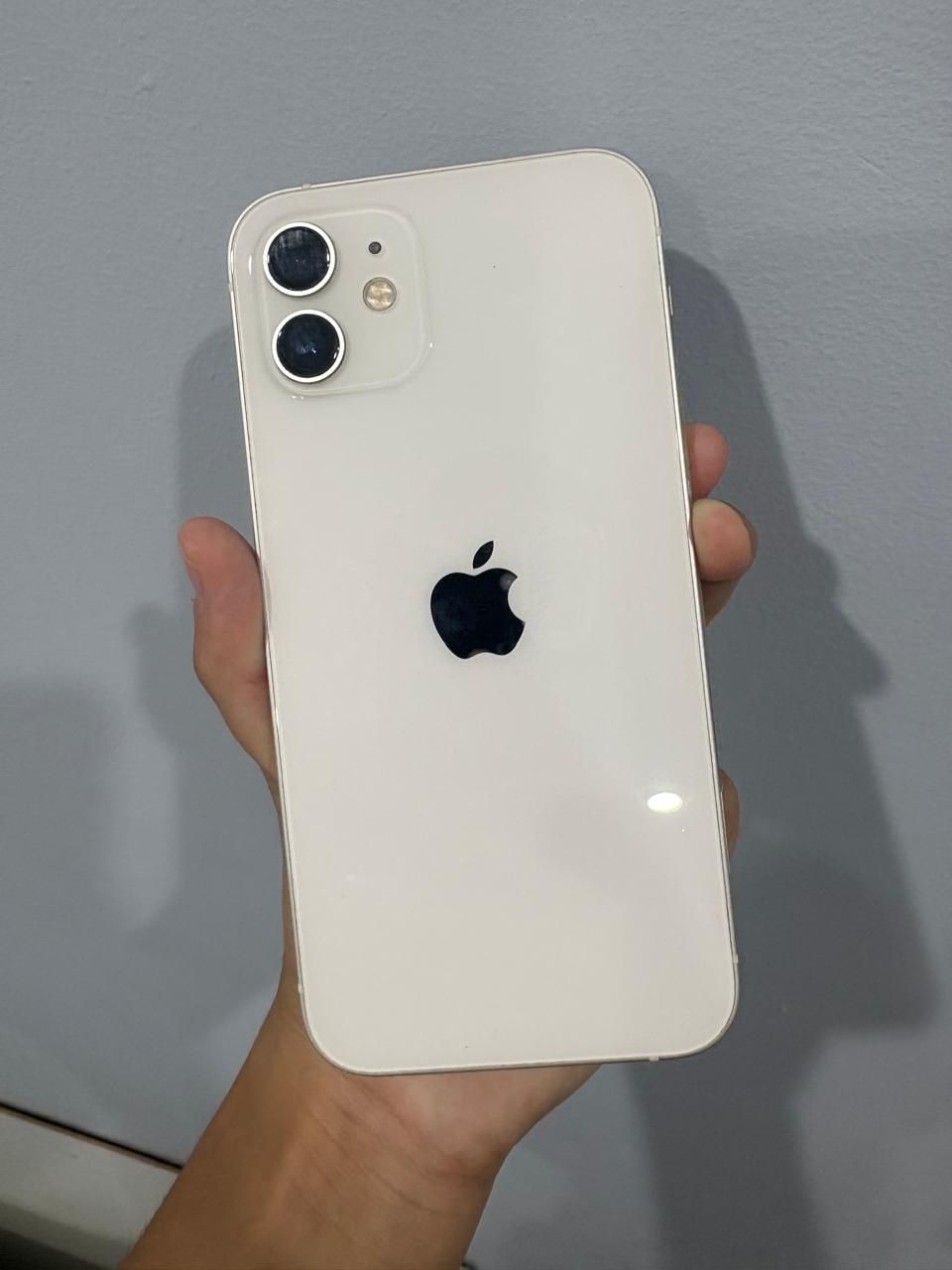 Продаётся айфон 12-128GB