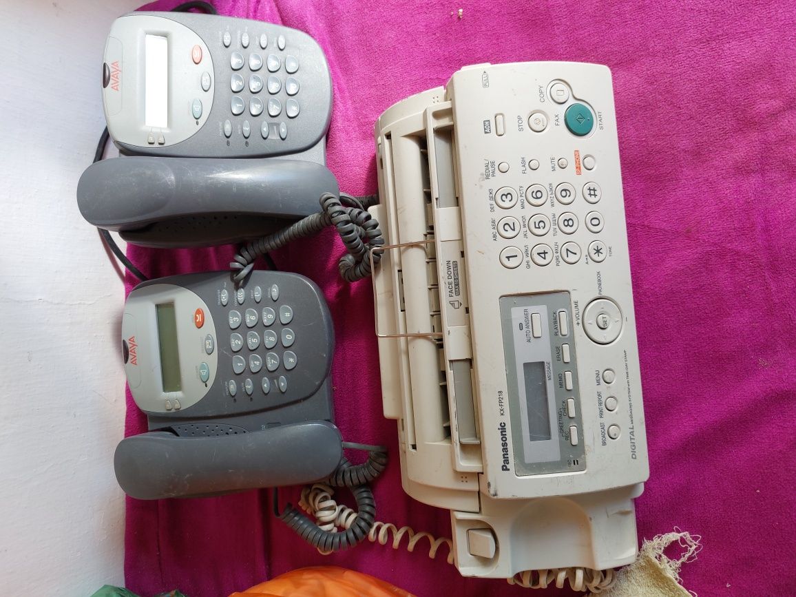 Цифровой телефон AVAYA2402
