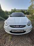Hyundai accent 2014