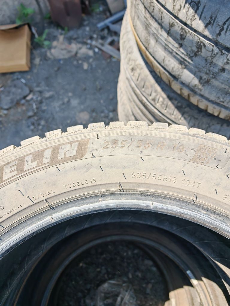 Продам шины 235/55/18 Michelin x ice north 4