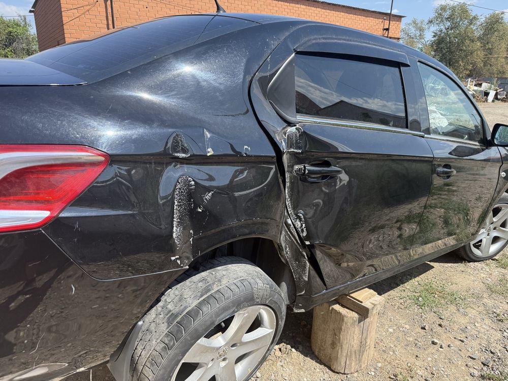 Peugeot 301 после дтп / не находу