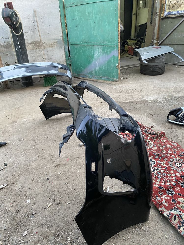 Продам бампер на тойота камри 55