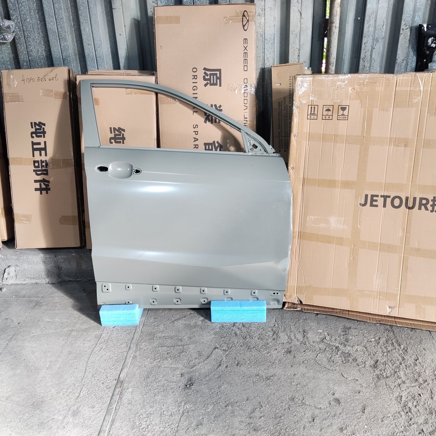Дверь передняя правая Jetour X70 plus