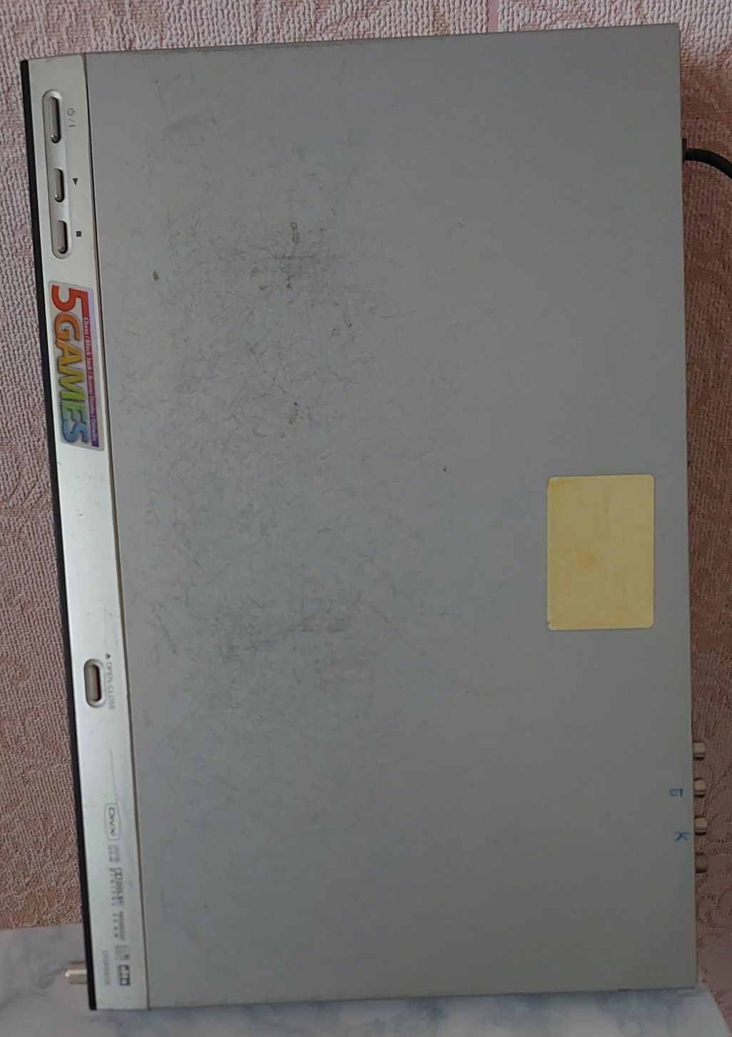 Телевизор LG  + DVD приставка LG в раб