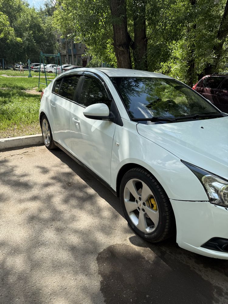 Продам Шевроле Круз